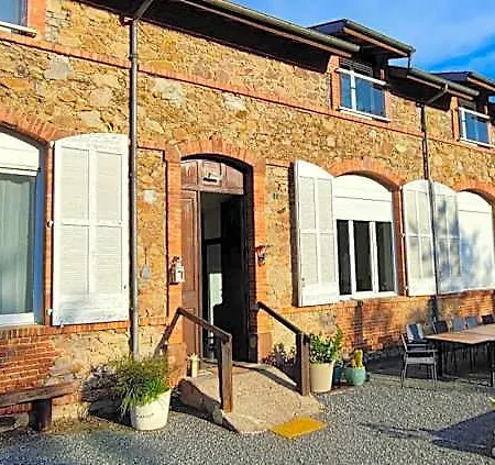 Les Dortoirs De La Bastide Du Puech Хостел